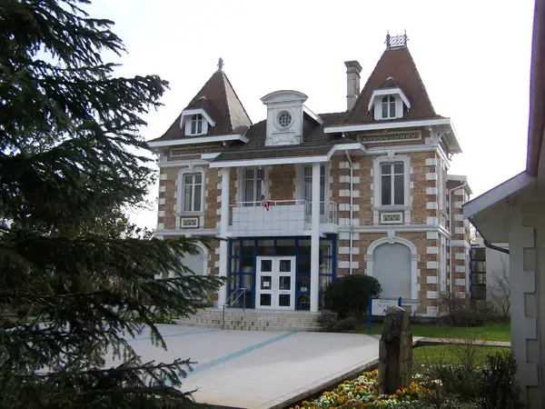 Tôlerie Industrielle Pro Tôlerie fine industrielle Andernos-les-Bains