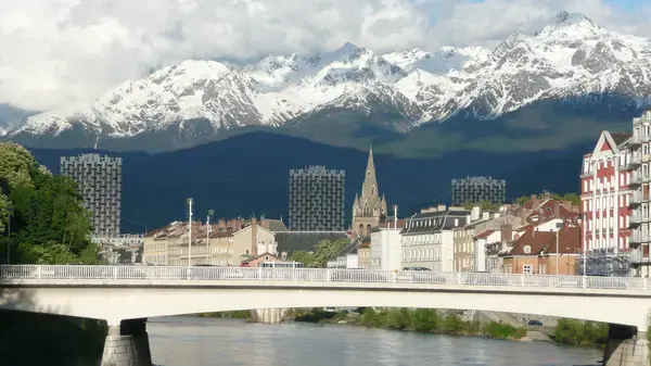 Tôlerie Industrielle Pro Tôlerie fine industrielle Grenoble