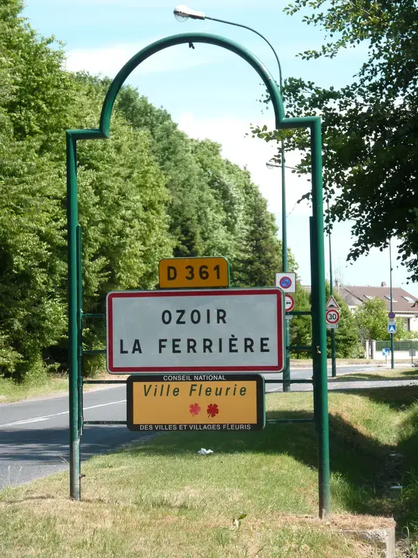 Tôlerie Industrielle Pro Tôlerie fine industrielle Ozoir-la-Ferrière