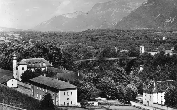 Tôlerie Industrielle Pro Tôlerie fine industrielle Saint-Marcellin